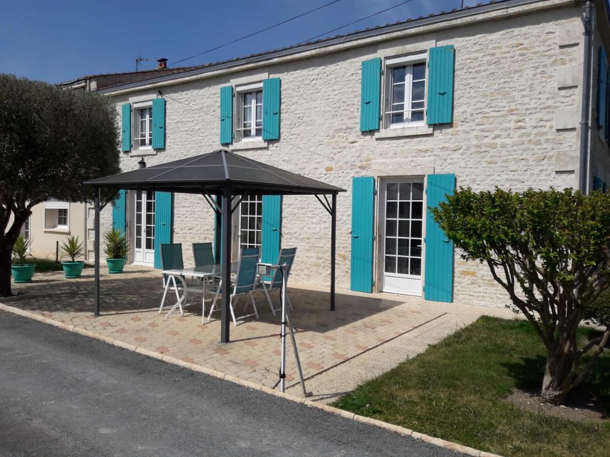 Apartamento Le Logis De Lange Apt Les Aigrettes Saint-Hilaire-la-Palud Exterior foto